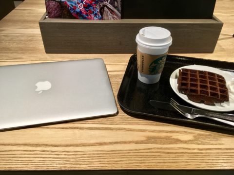 スタバでMacBook